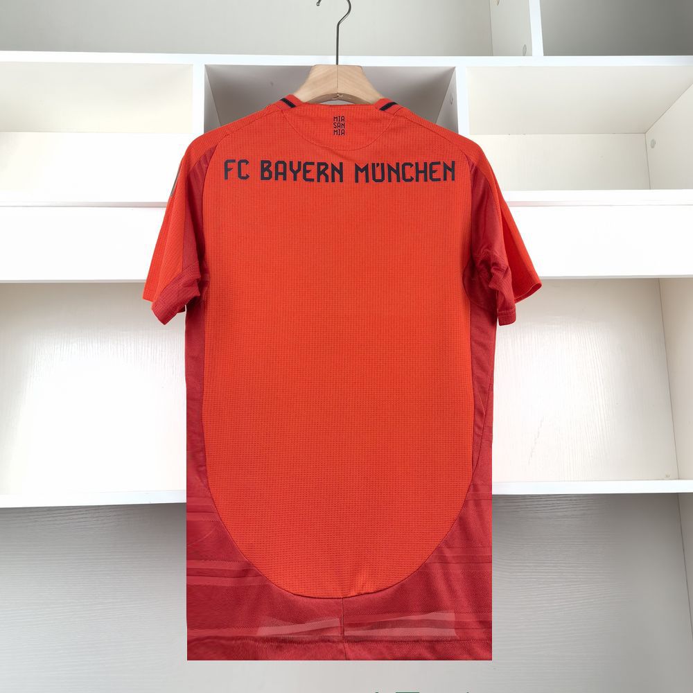 Player Version - Bayern Munich Home 2024/25